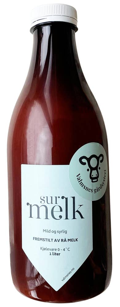 Valmsnes Gård Surmelk Upasteurisert