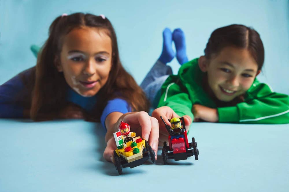 LEGO LEGO® City - Billøp mellom pizzabil og brannbil