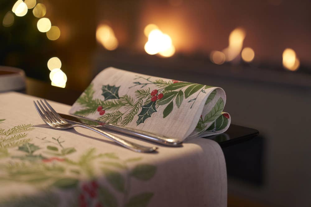 Duni Duk med vintermotiv Winter green 0,4 x 4,8 m