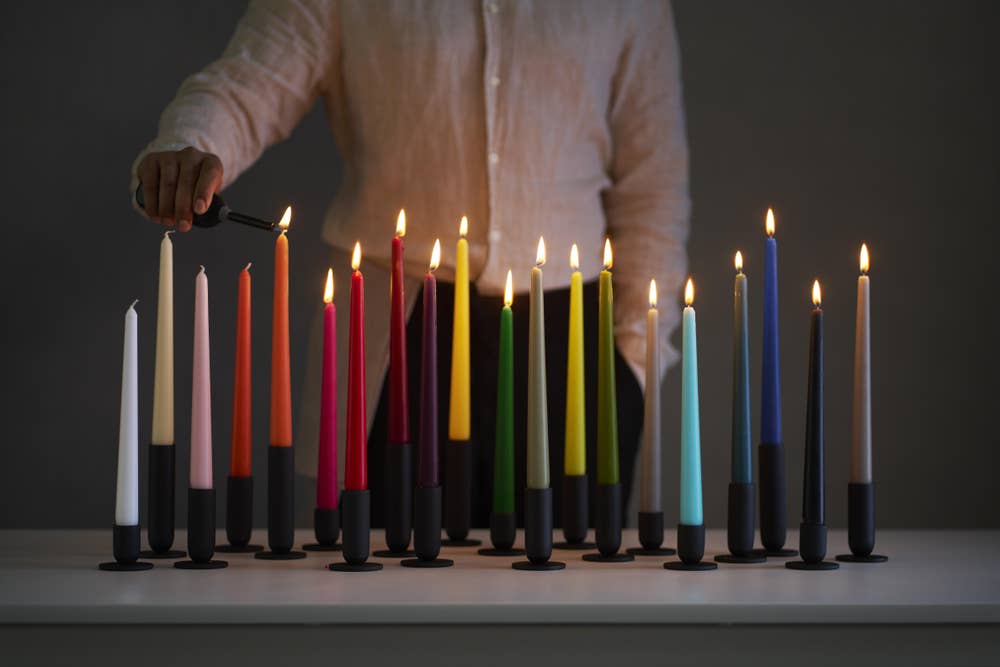 Duni Kronelys med glitter, bordeaux 2 stk