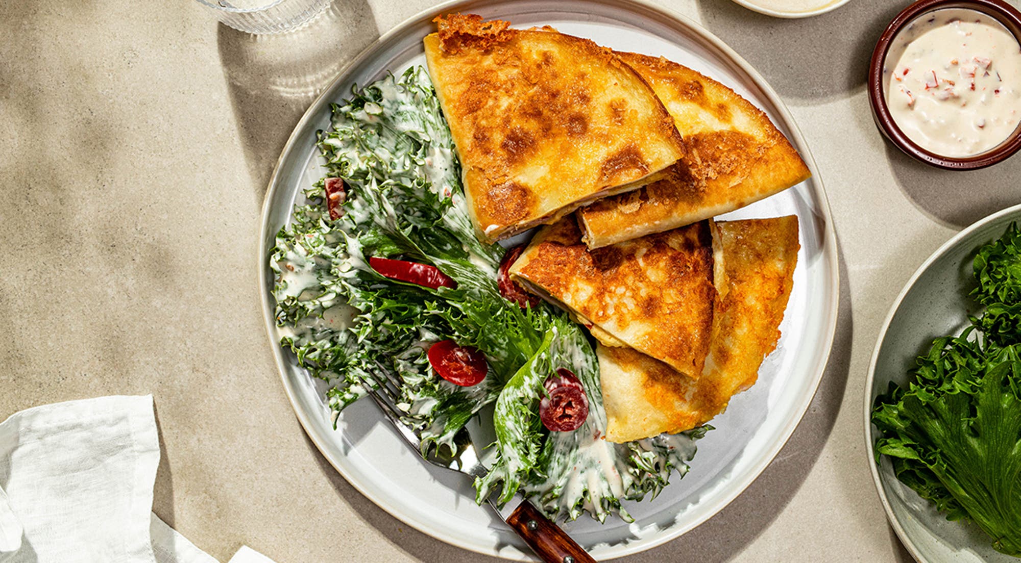 Hverdagsquesadilla med mozzarella og kikerter