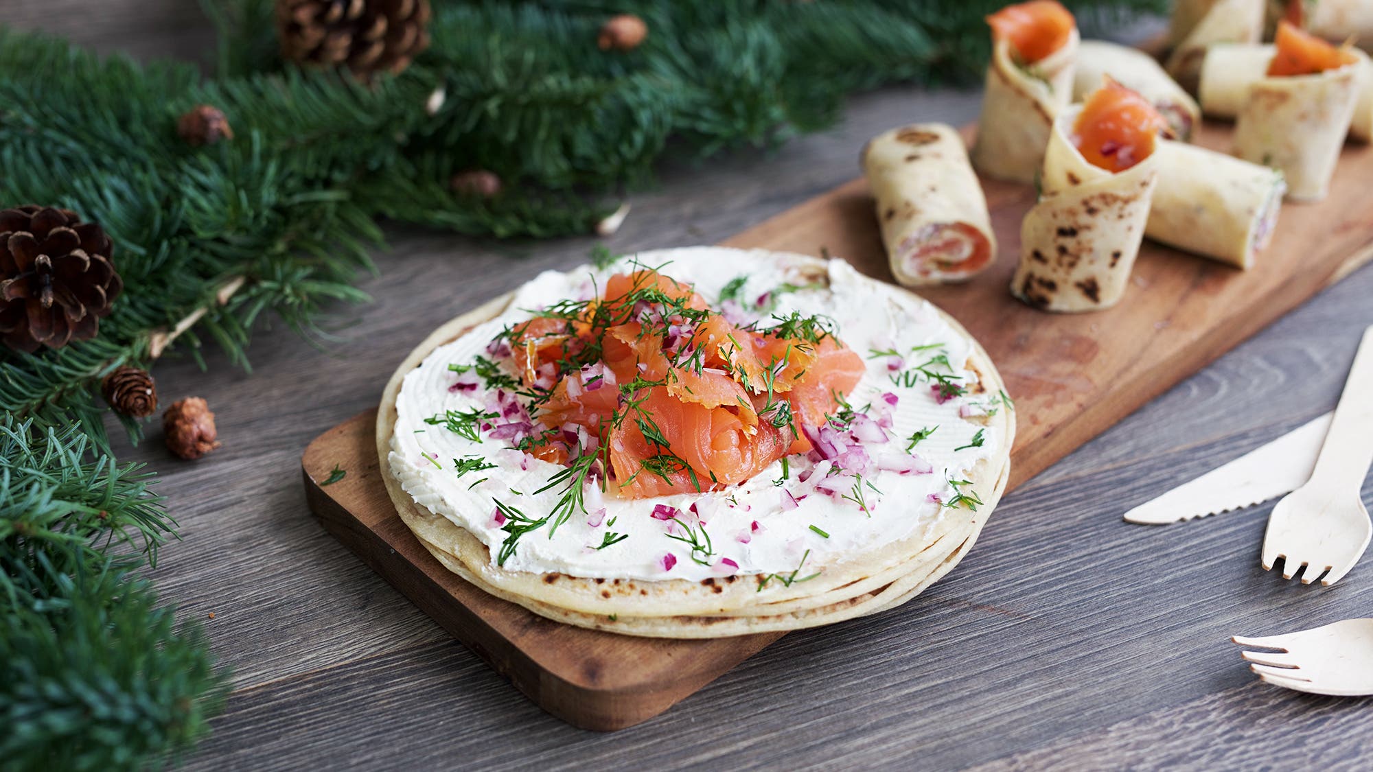 Lefseruller med røkelaks