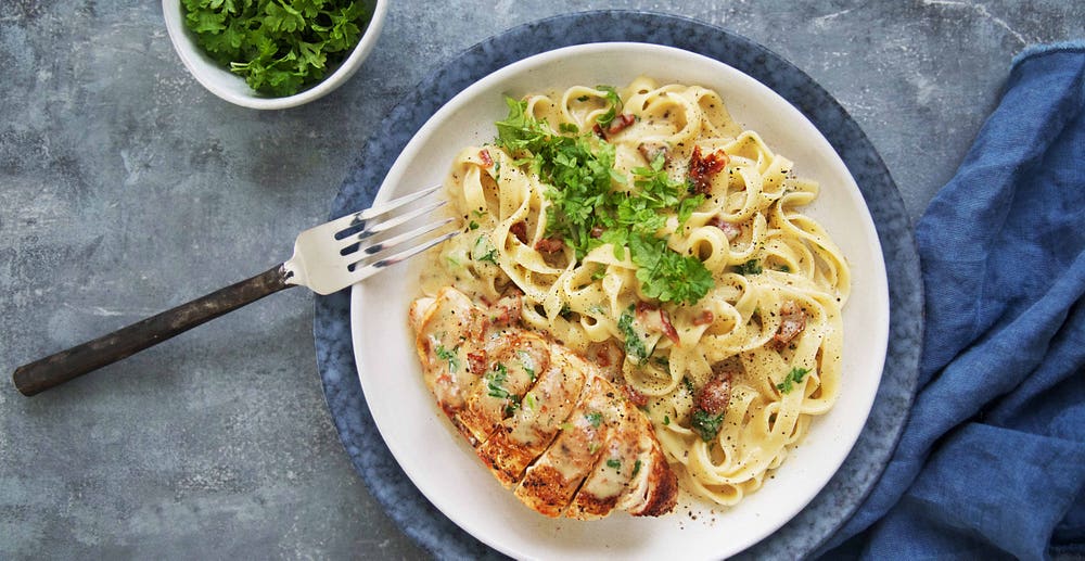 Kremet tagliatelle med kylling