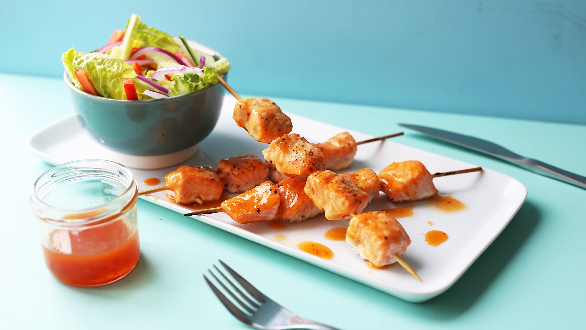 Fiskespyd med en grønn salat