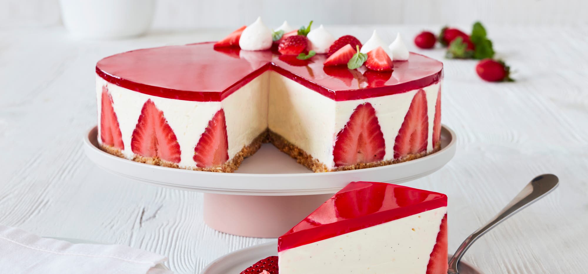 Klassisk ostekake med jordbær