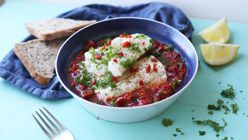 Torsk med chorizosaus