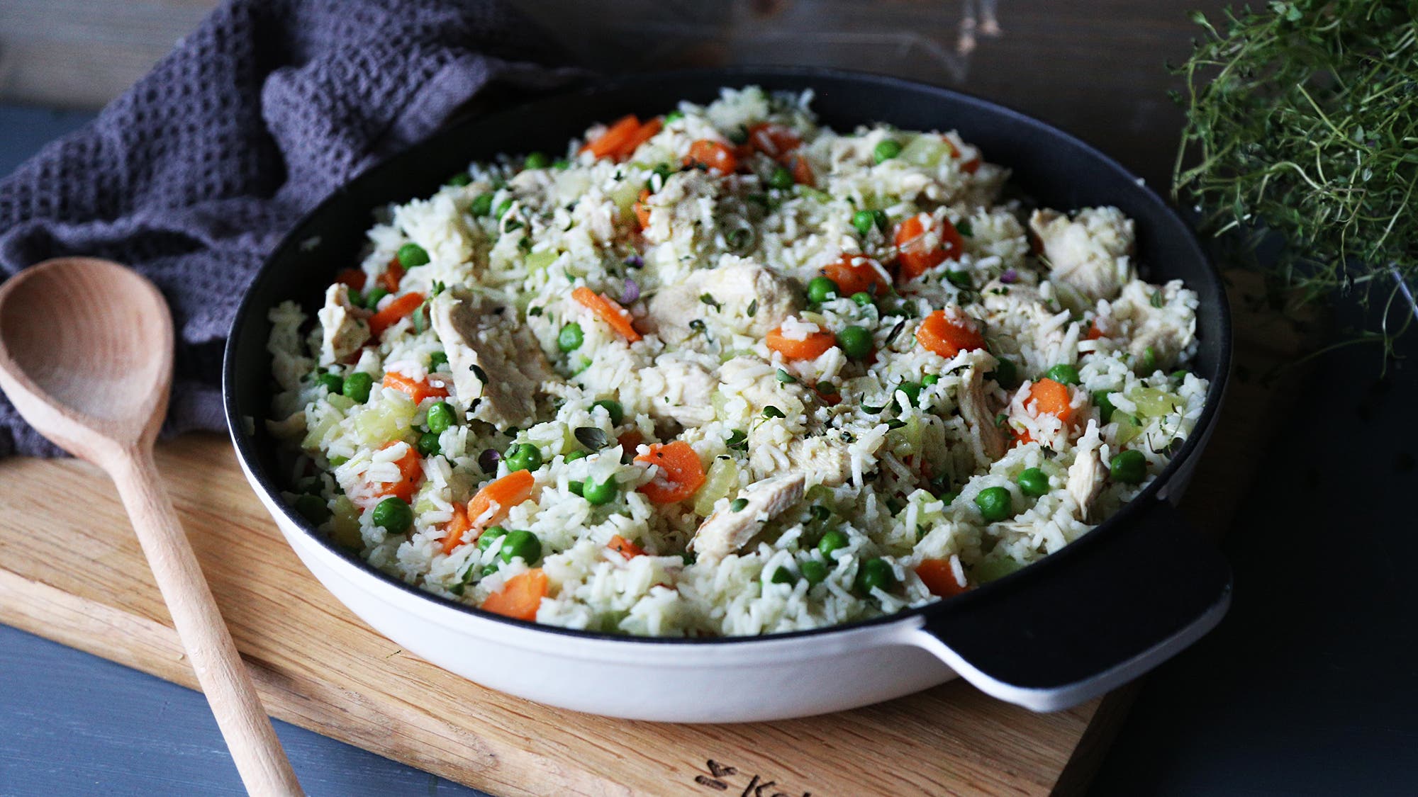 Rispanne med svinekjøtt og grønnsaker
