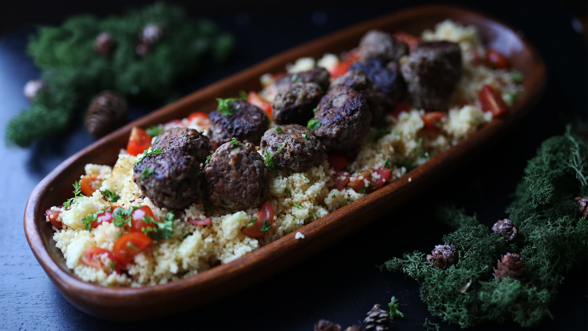 Julekjøttboller med couscous-salat