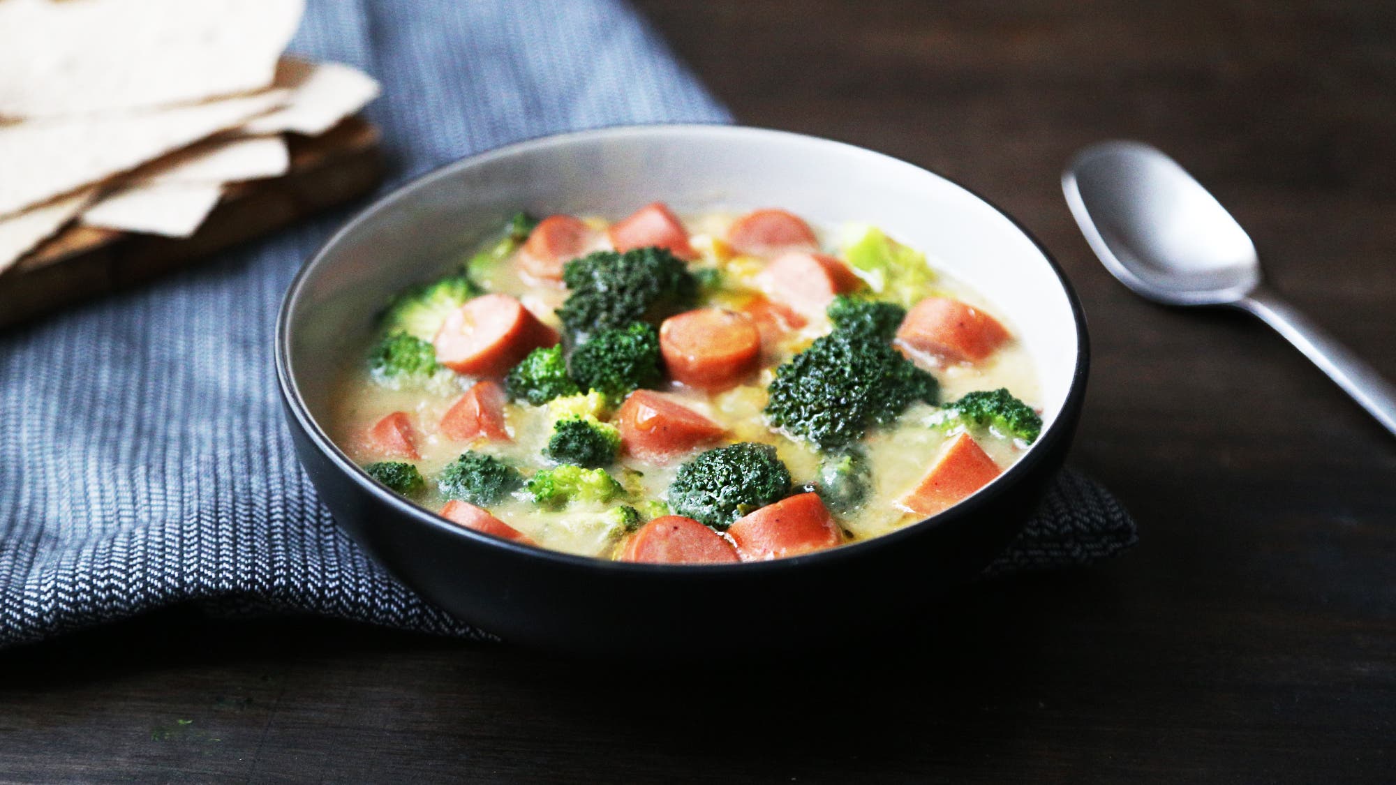 Betasuppe med poteter, erter og byggryn