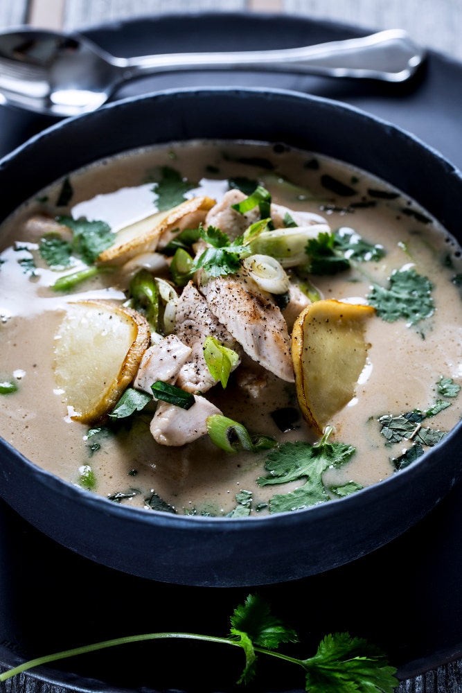 Kylling- og kokossuppe