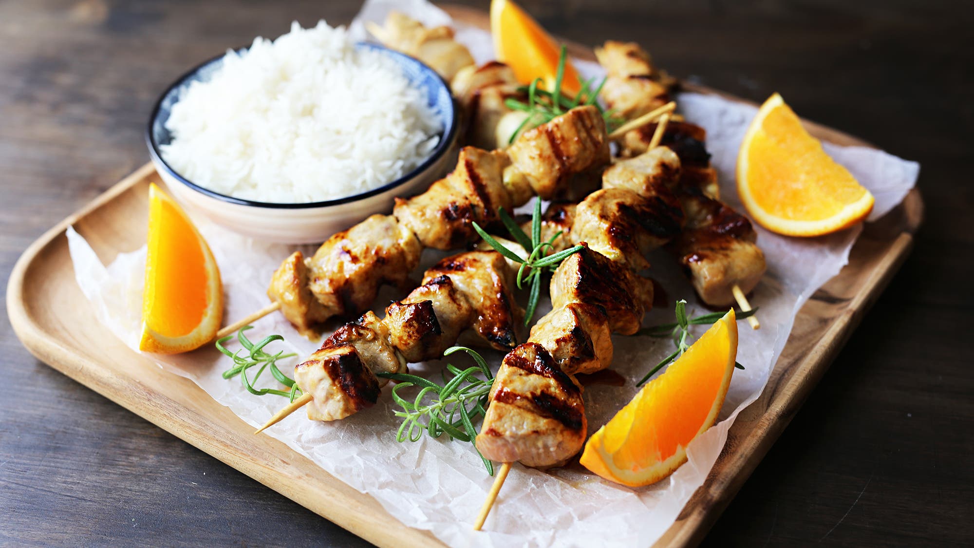 Appelsinmarinert svinespyd med ris