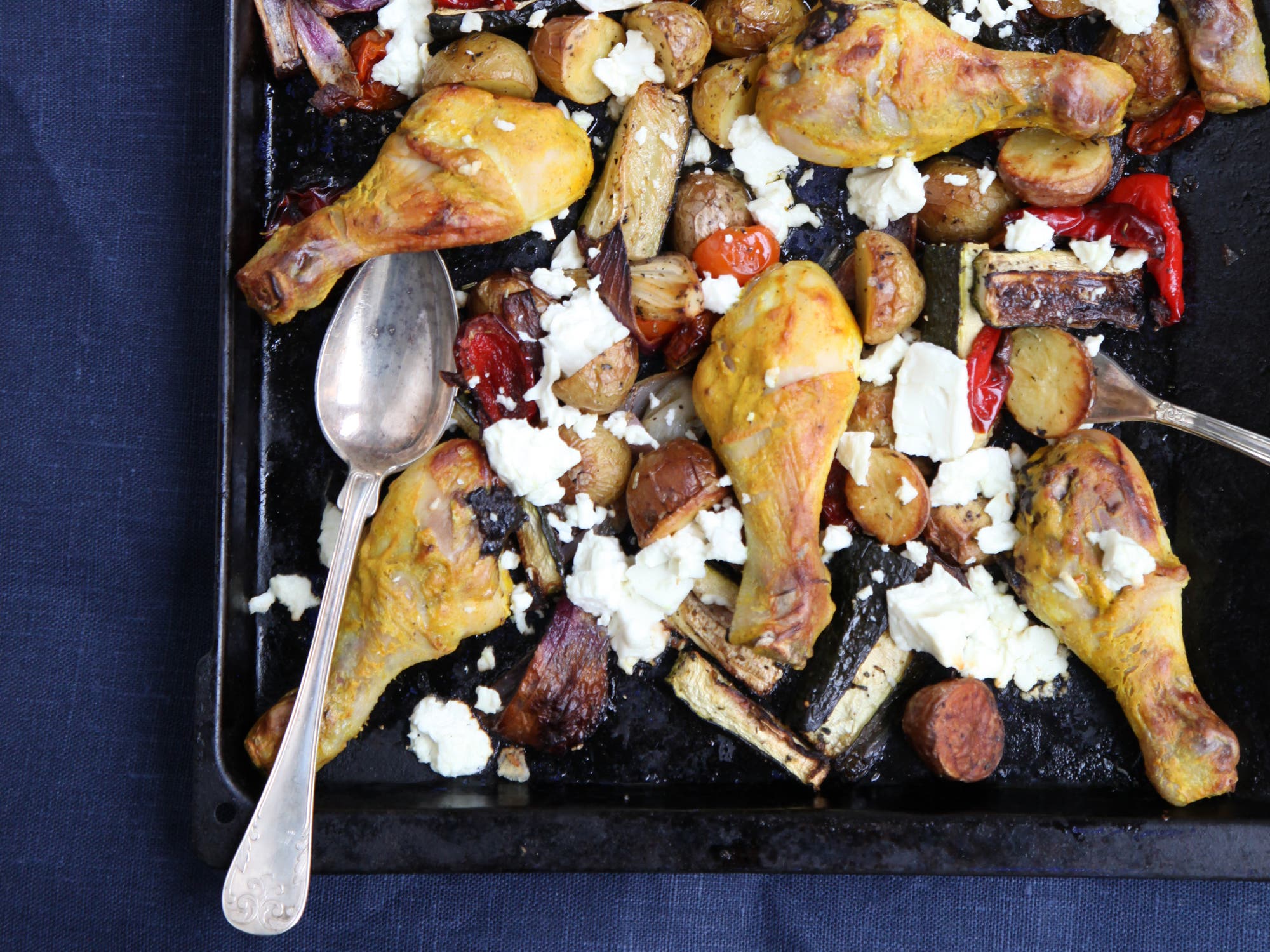 Marinerte kyllinglår med middelhavsgrønnsaker