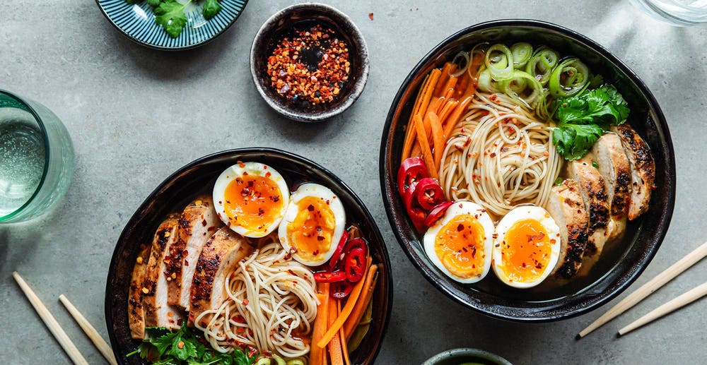Kjapp ramen med kylling