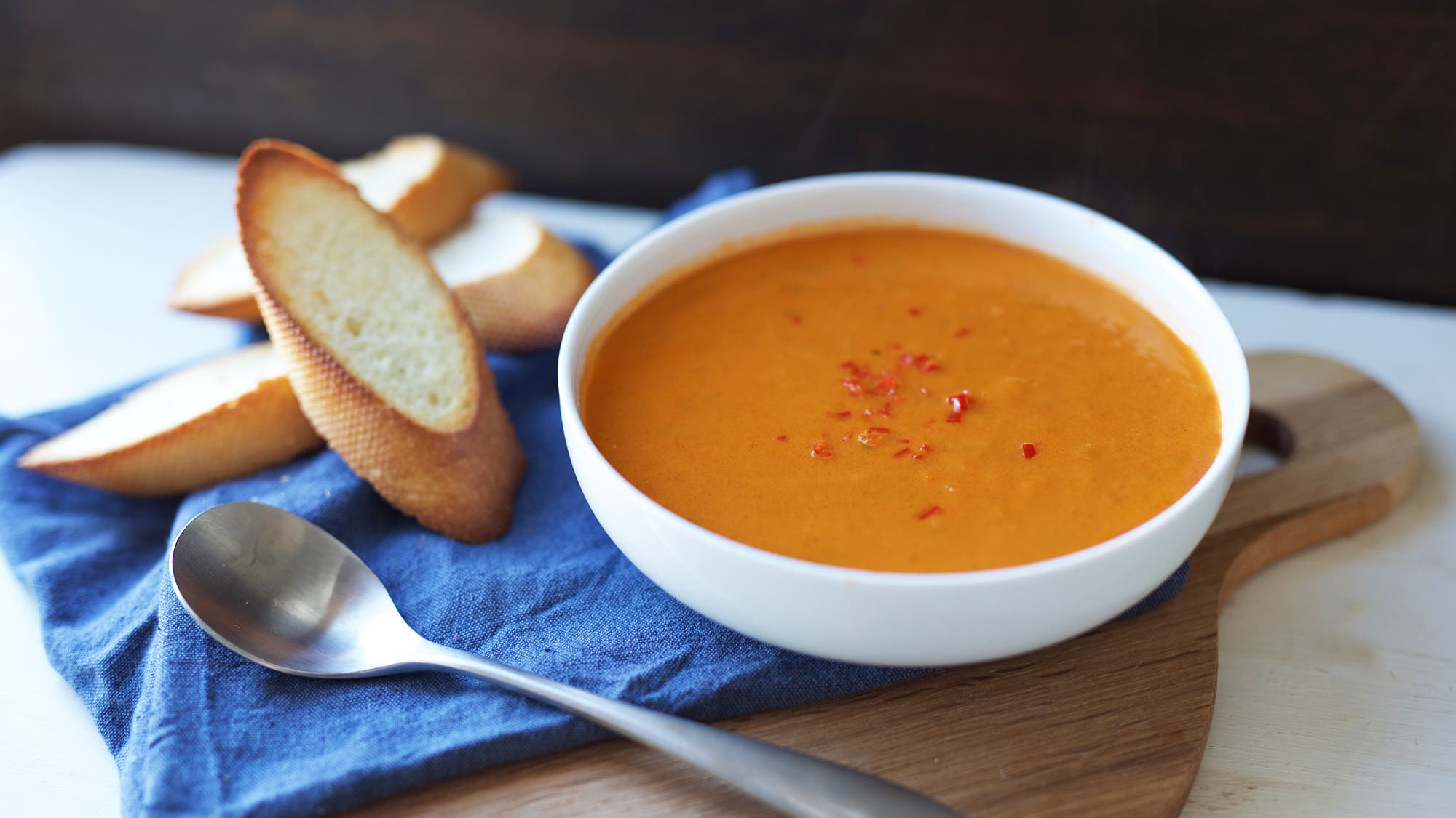 Rask gulrotsuppe med kokosmelk og lime