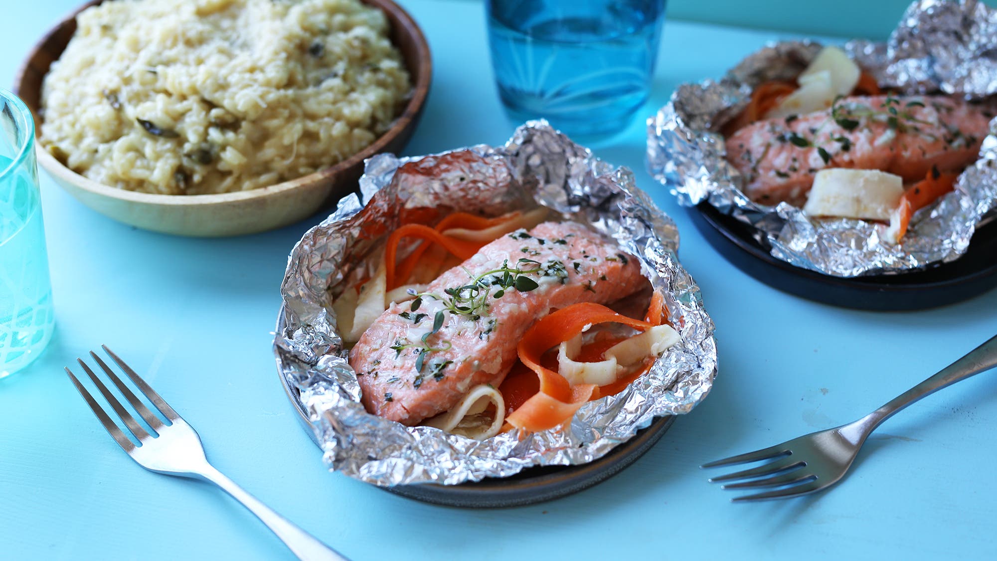 Foliebakt laks med risotto