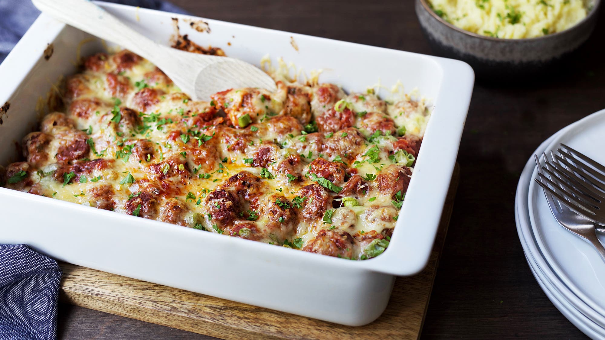 Gratinerte kjøttboller i form med potetstappe