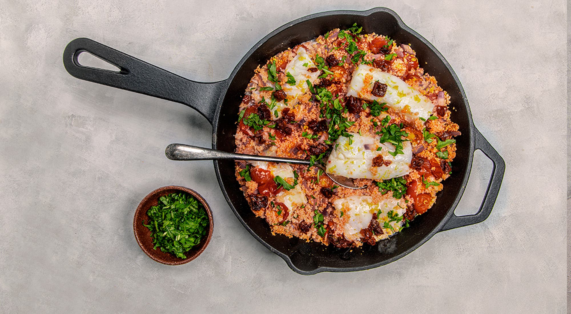 Sitrontorsk i tomat- og couscouspanne