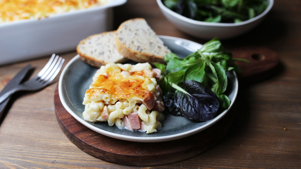 Gratinert pastaform med skinke