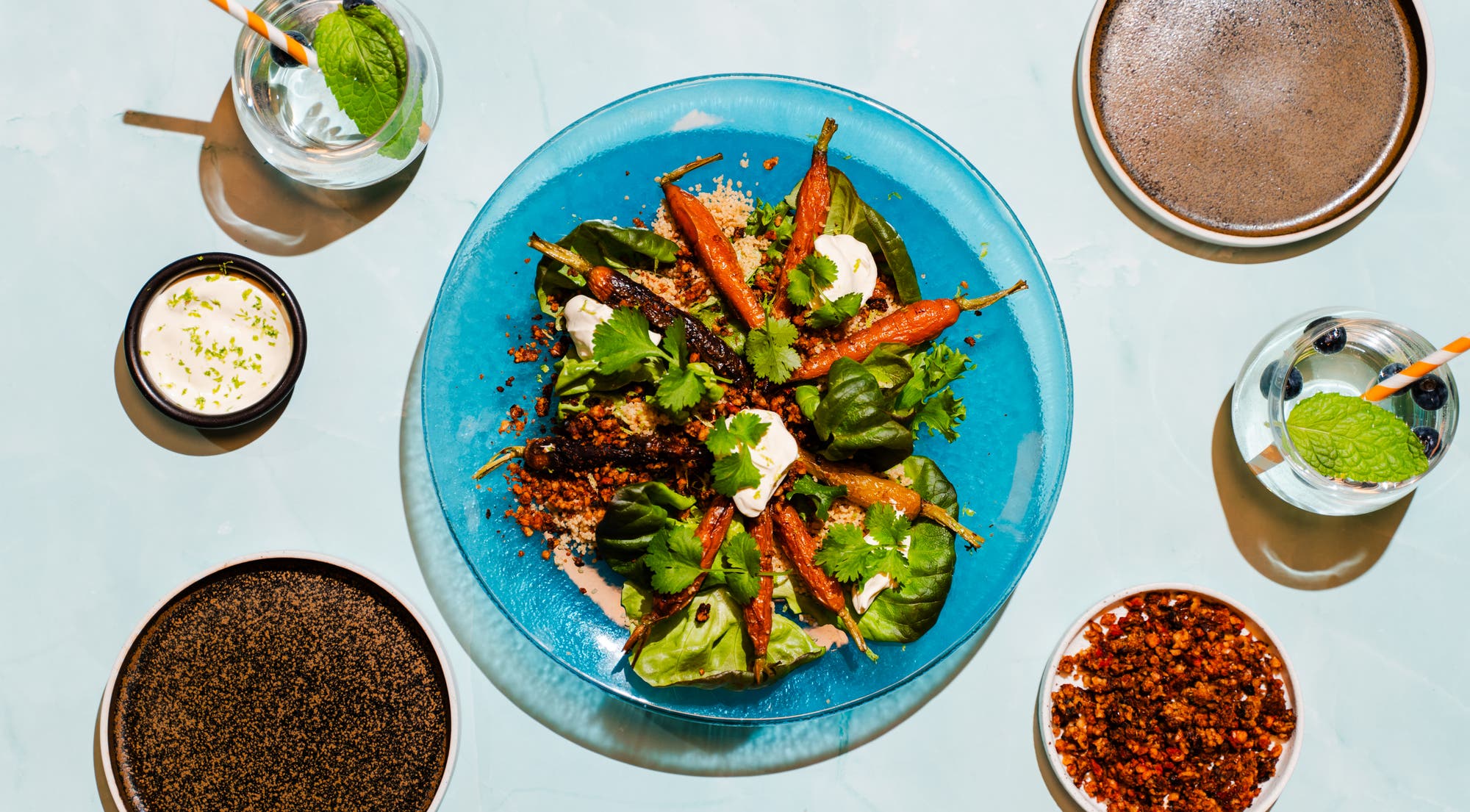 Couscoussalat med valnøttchorizo og ovnsbakte gulrøtter