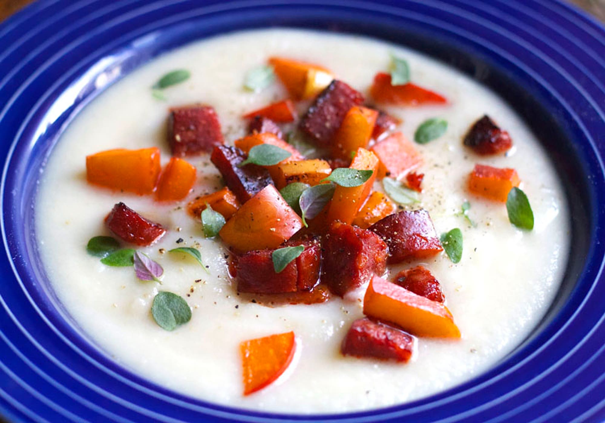 Sellerirotsuppe med stekt eple og chorizo