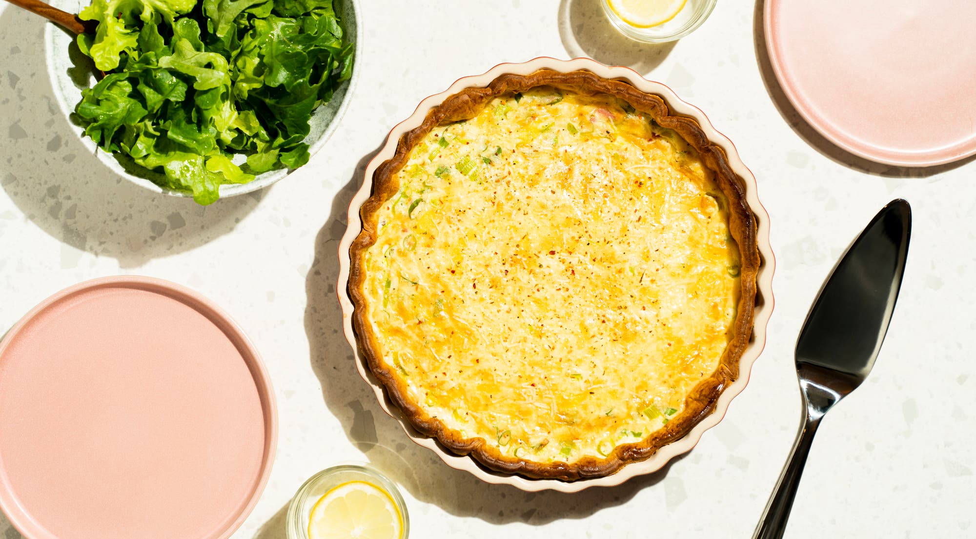 Enkel og rask quiche med ost og skinke