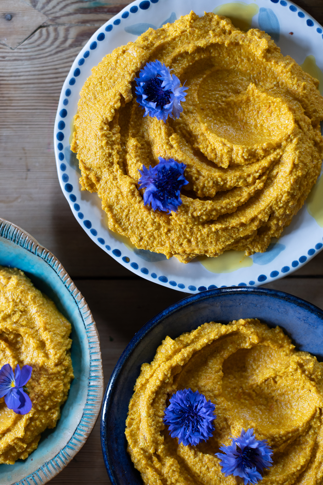 Gulrot- og curryhummus