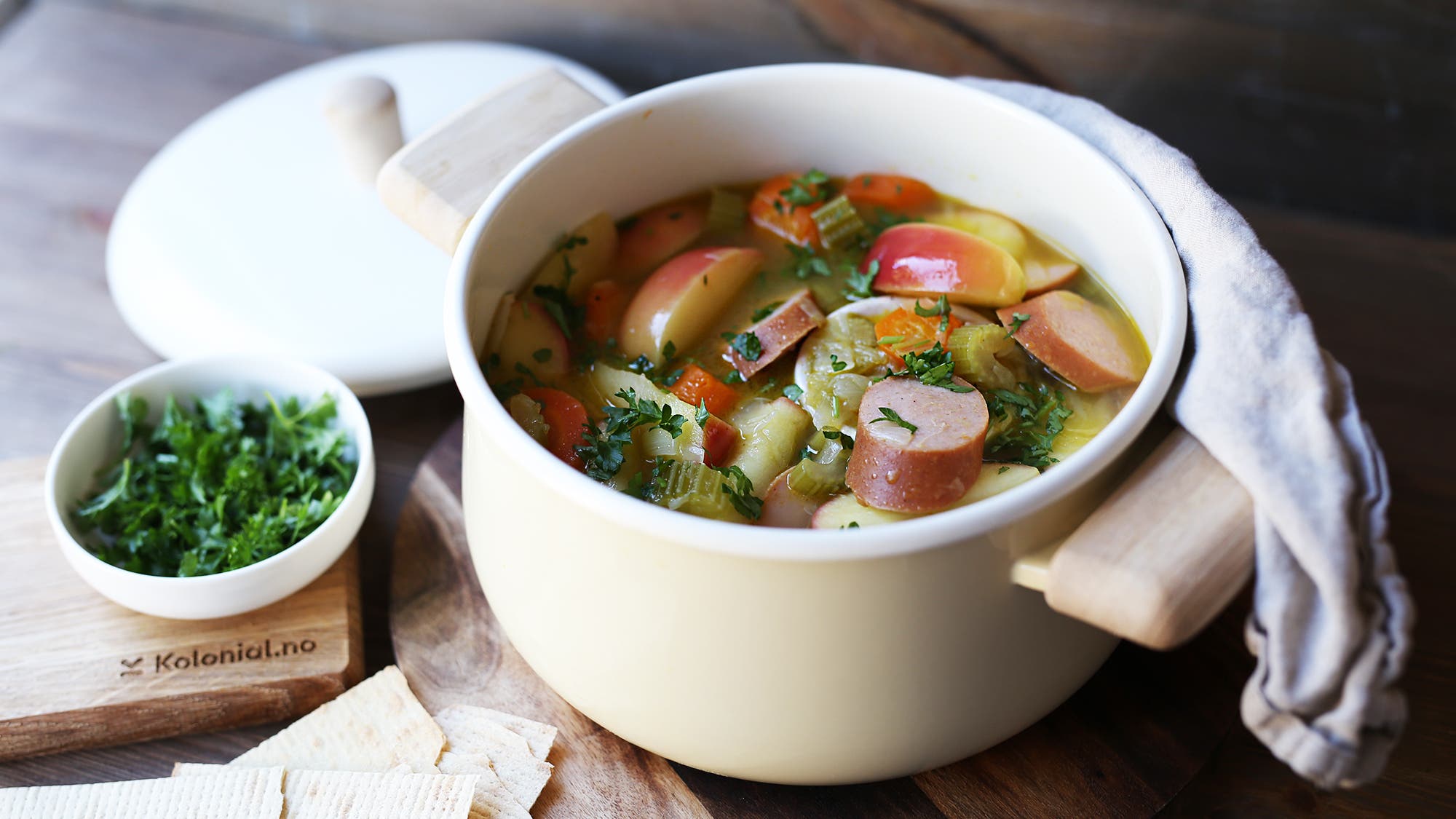 Pølsegryte med eple