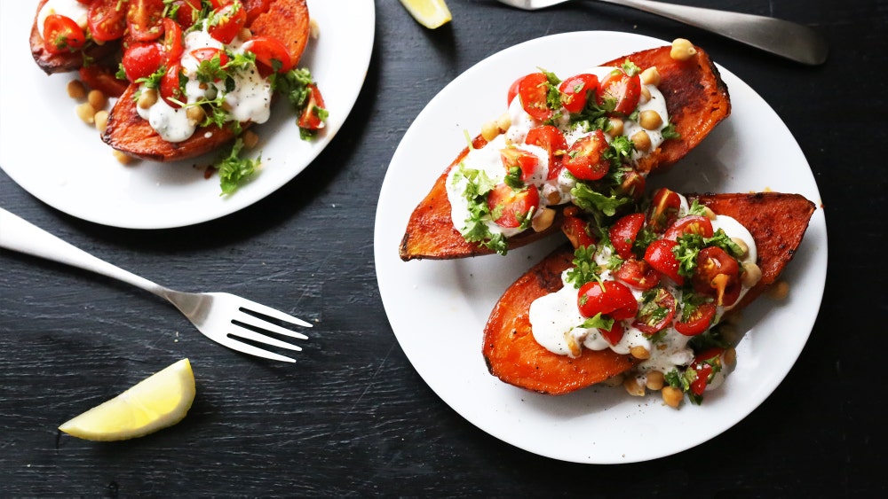 Bakt søtpotet med kikerter