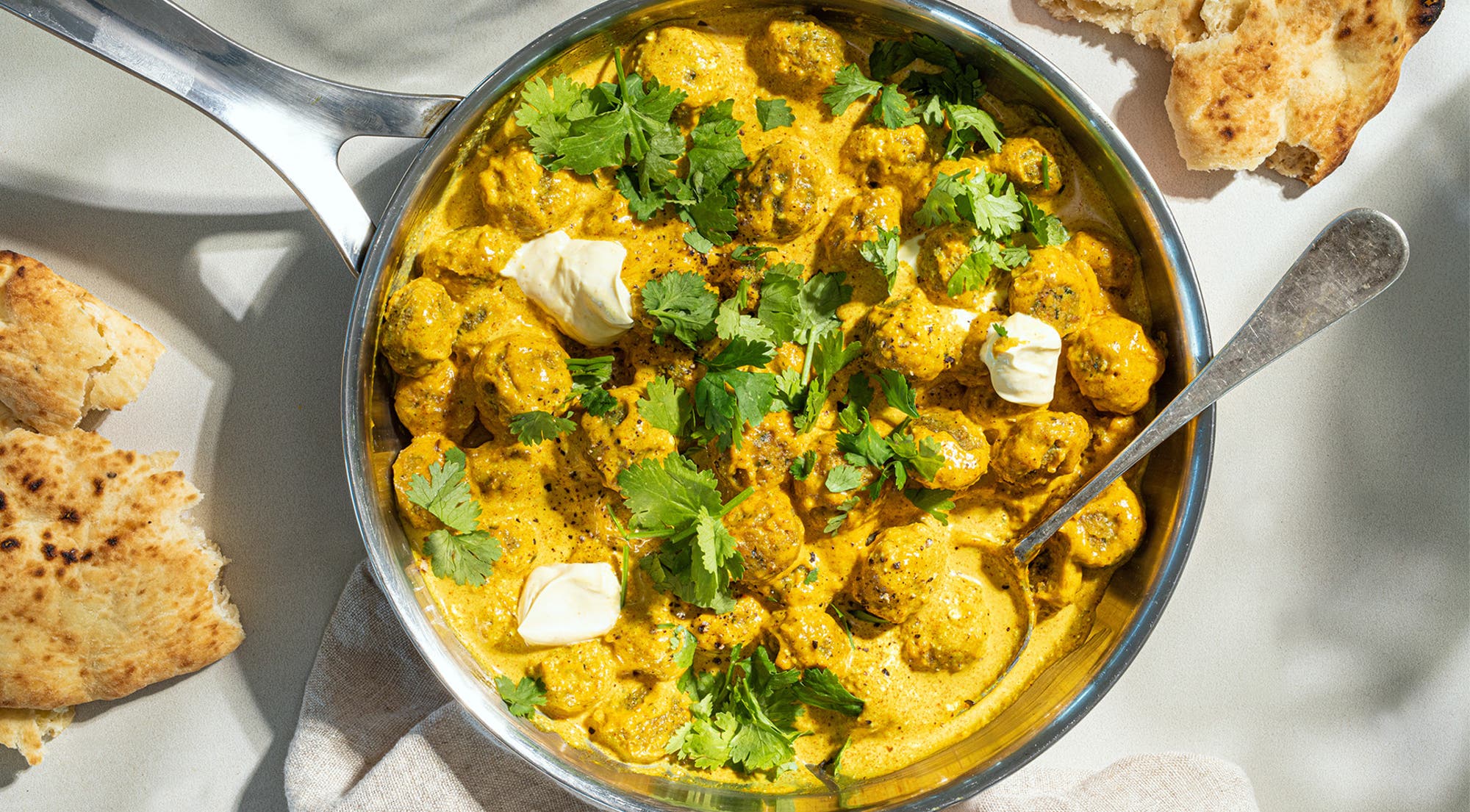 Rask og kremet indisk panne med vegetarboller