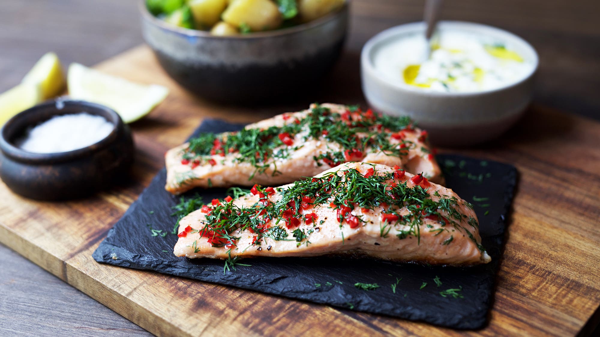 Grillet laks med potetsalat