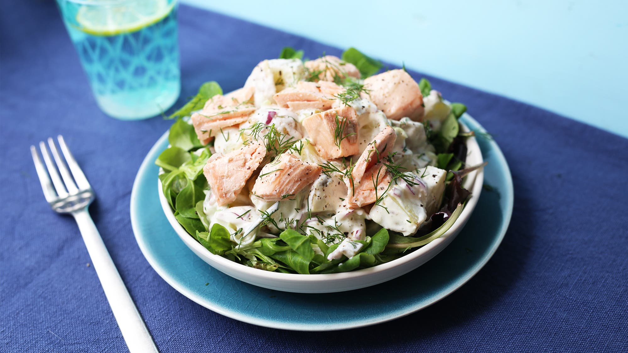 Kremet potetsalat med laks