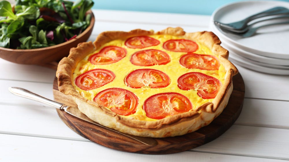 Vegetarpai med løk og tomat