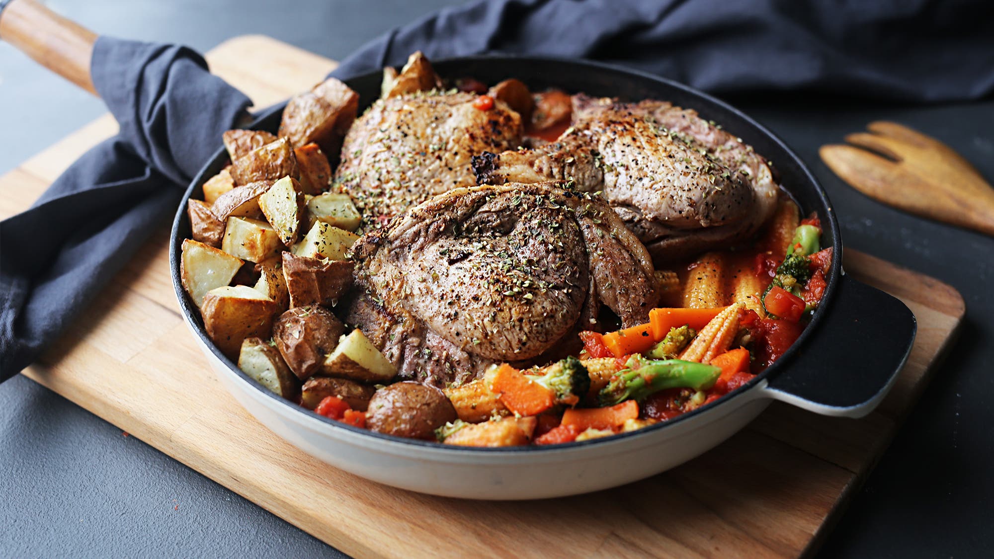 Svinekoteletter med ovnsbakte poteter