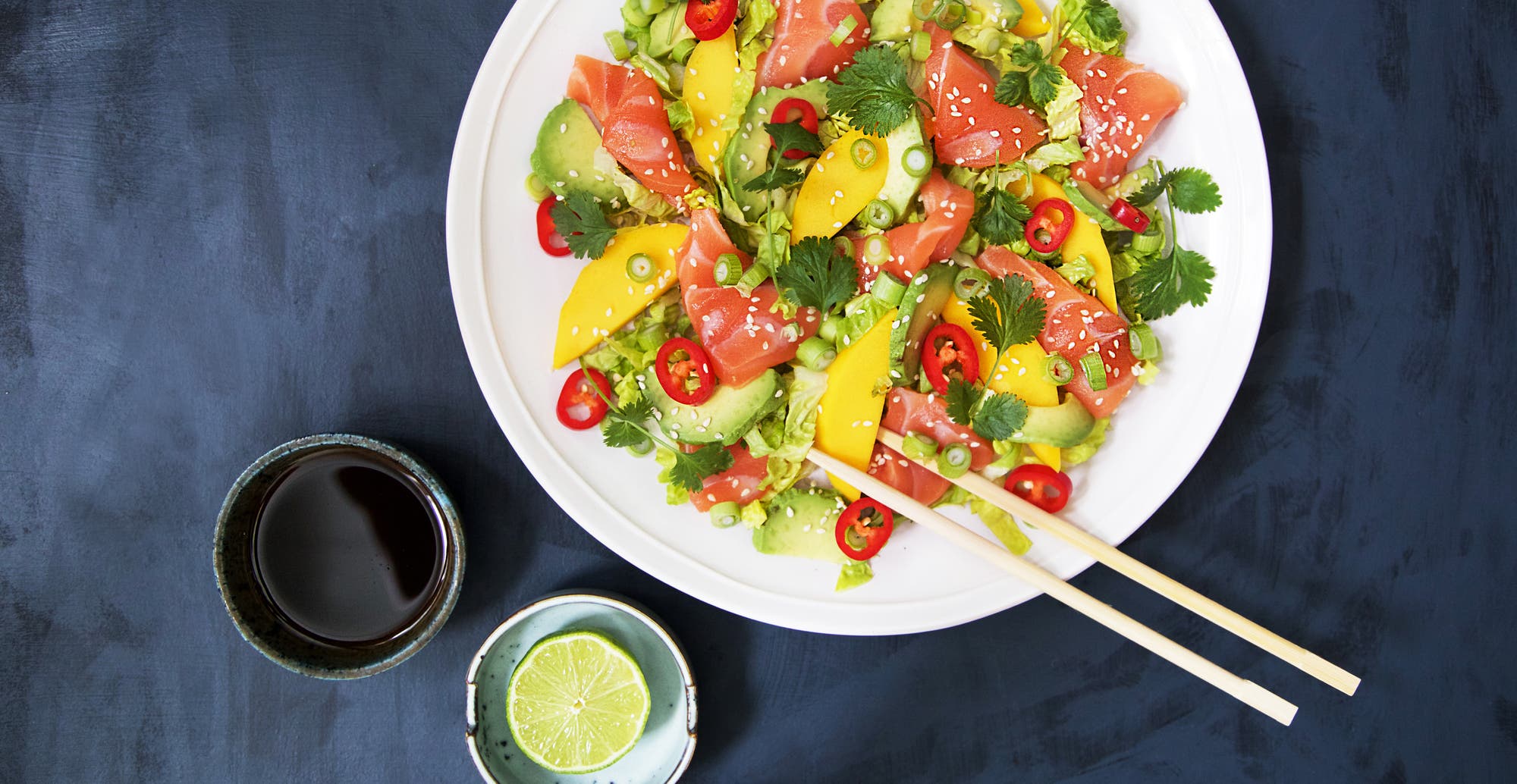 Salmasalat med mango og chili