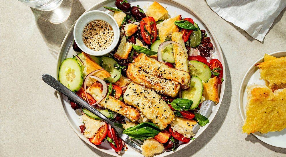 Gresk salat med halloumi