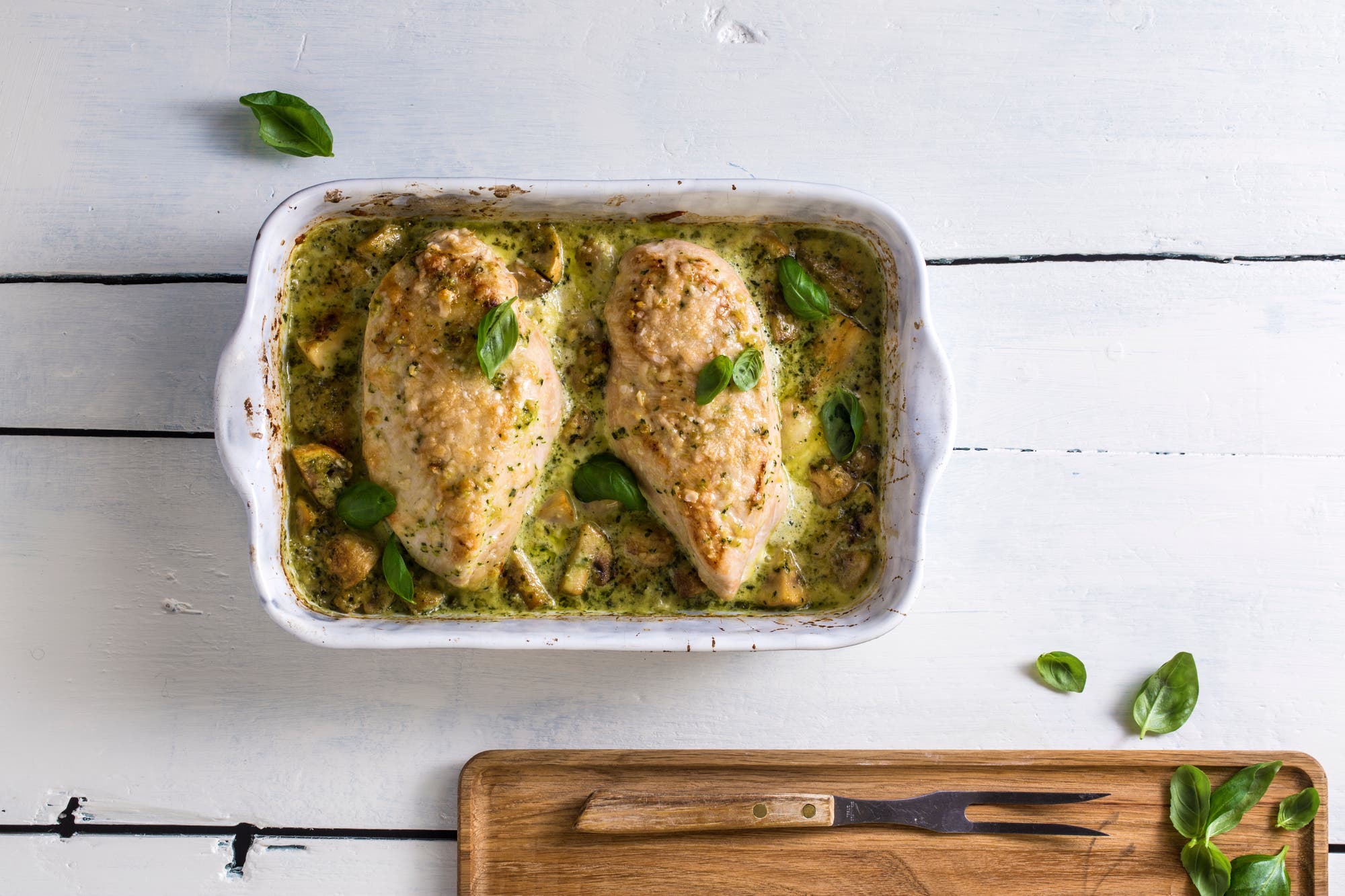 Livèchekylling med kremet pesto