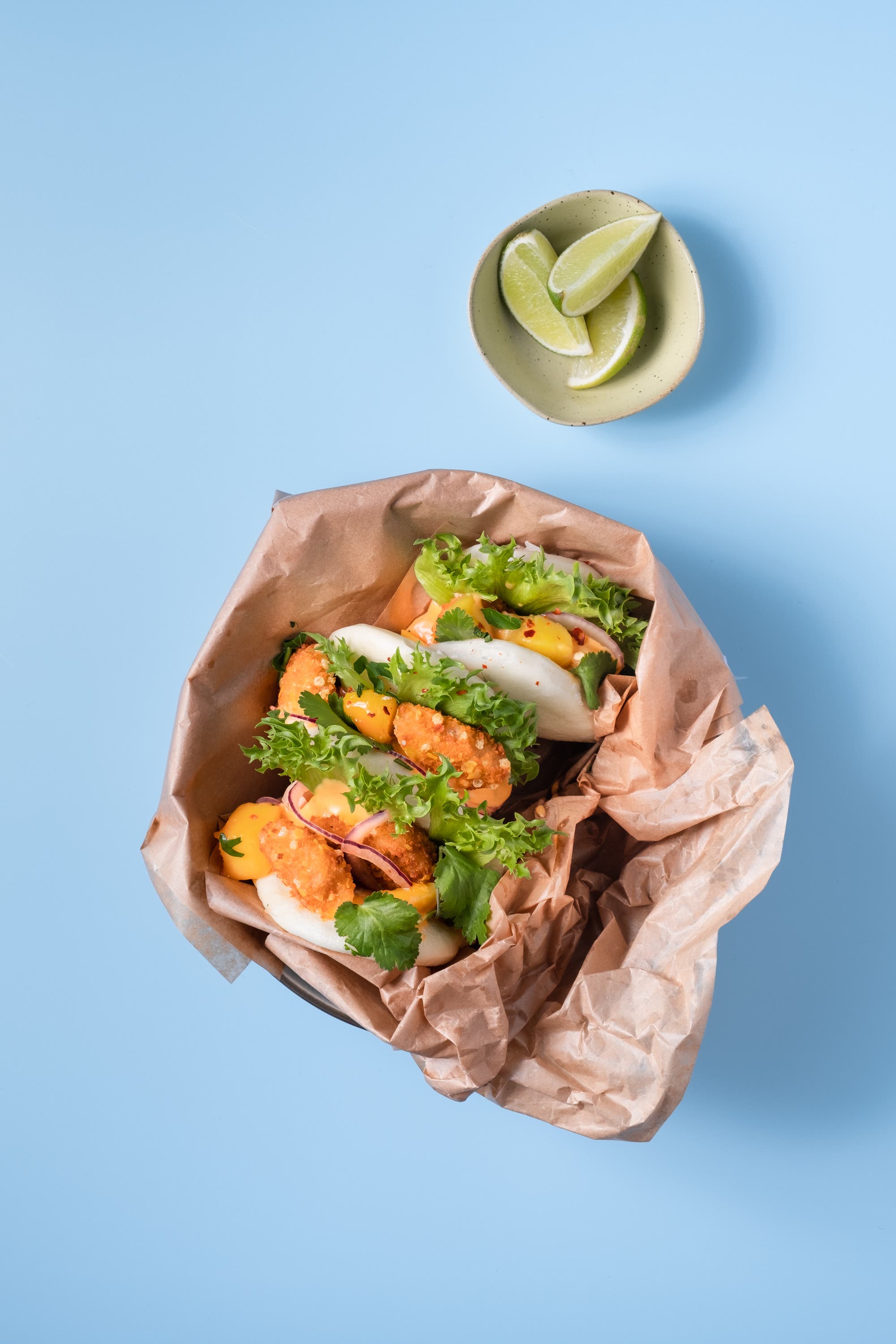 Bao buns med mango og vegetarnuggets