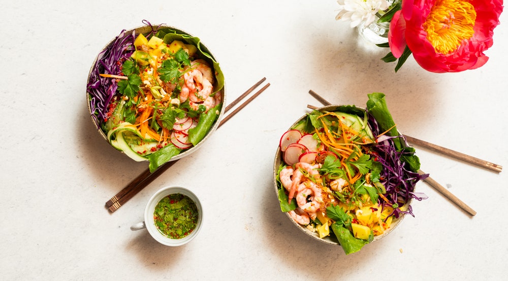 Rekebowl med frisk chili-, ingefær og limedressing