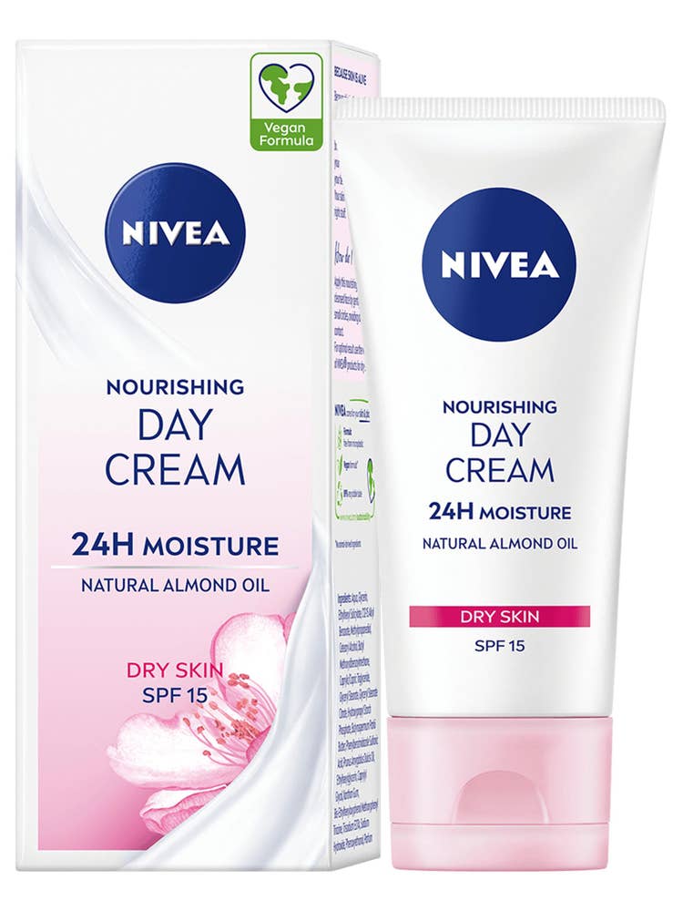 NIVEA Dagkräm Nourishing SPF15