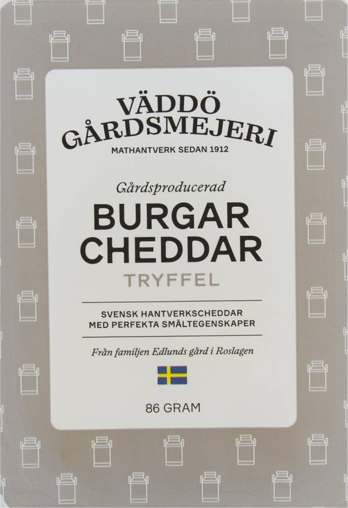 Väddö Gårdsmejeri Burgarcheddar Tryffel