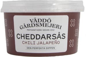 Väddö Gårdsmejeri Cheddarsås Chili & Jalapeno
