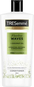 TRESemmé Balsam Flawless Waves