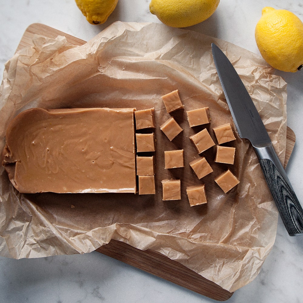 Vit chokladfudge med citron