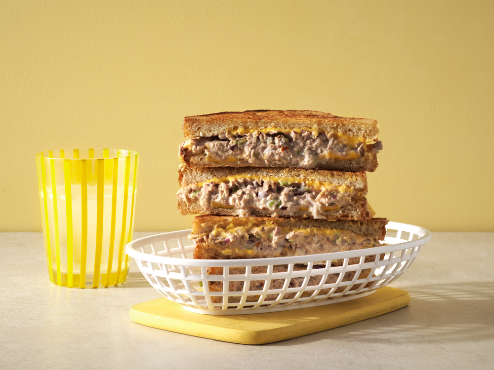 Tuna melt sandwich