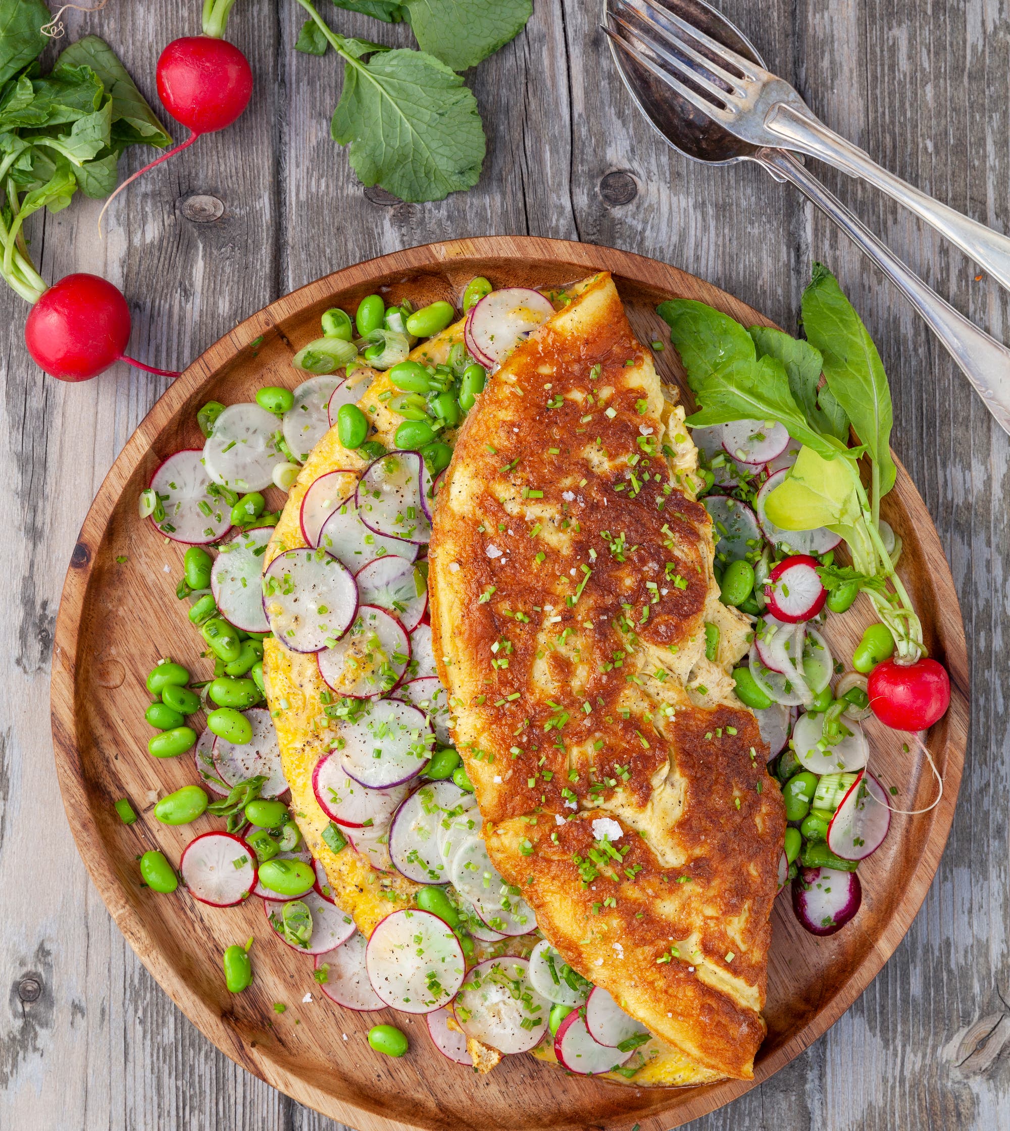 Omelett med krispiga primörer