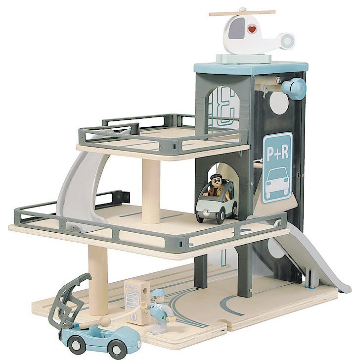 Clas Ohlson Parkeringshus i tre