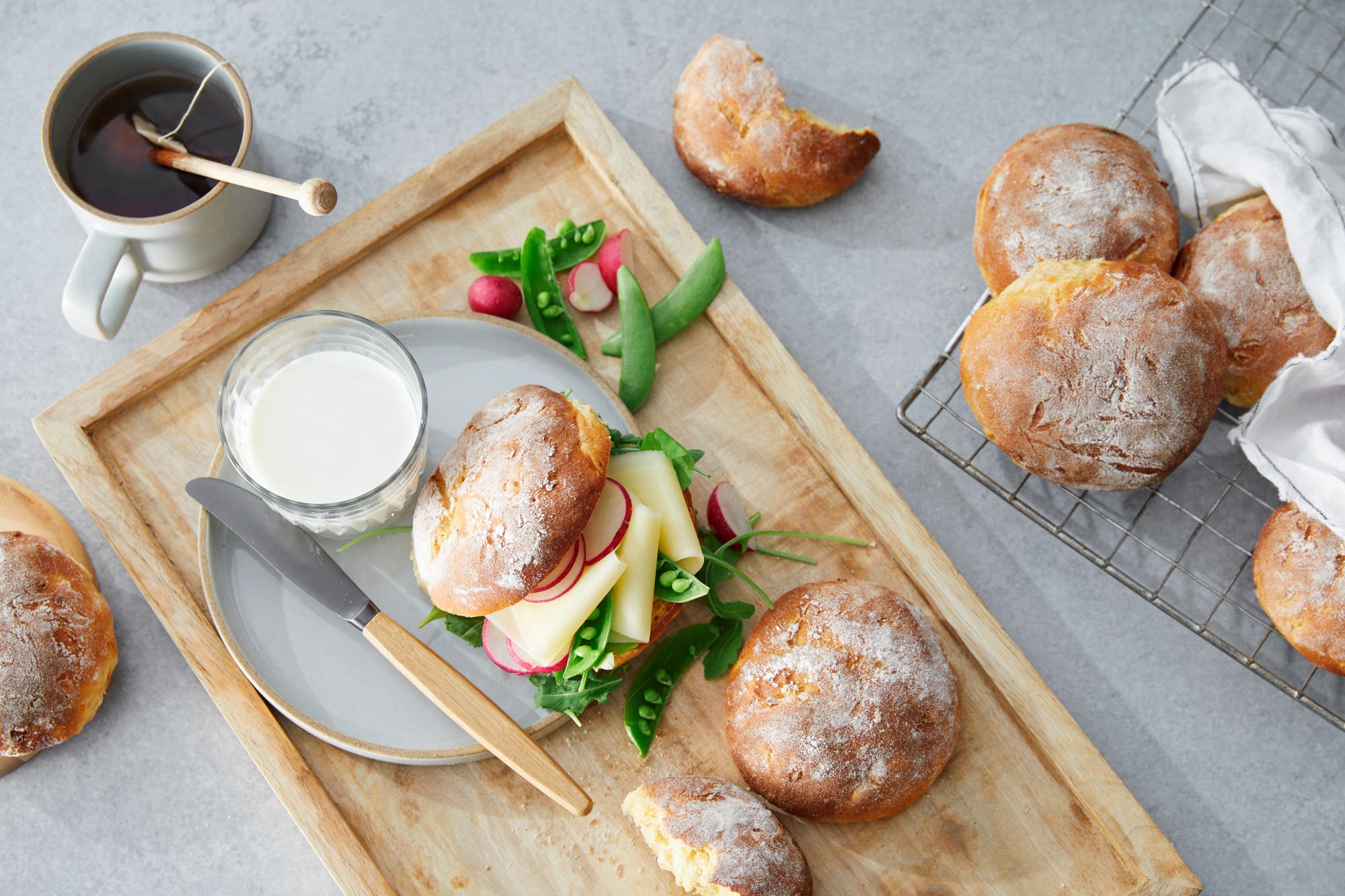 Rundstykker med Kesam® og gulrot