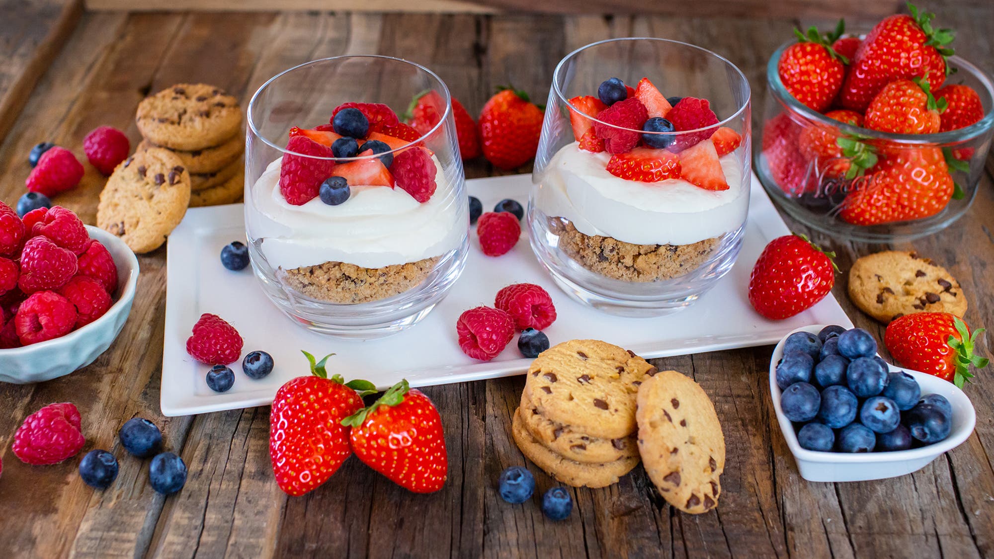 Enkel kjekskake med bær