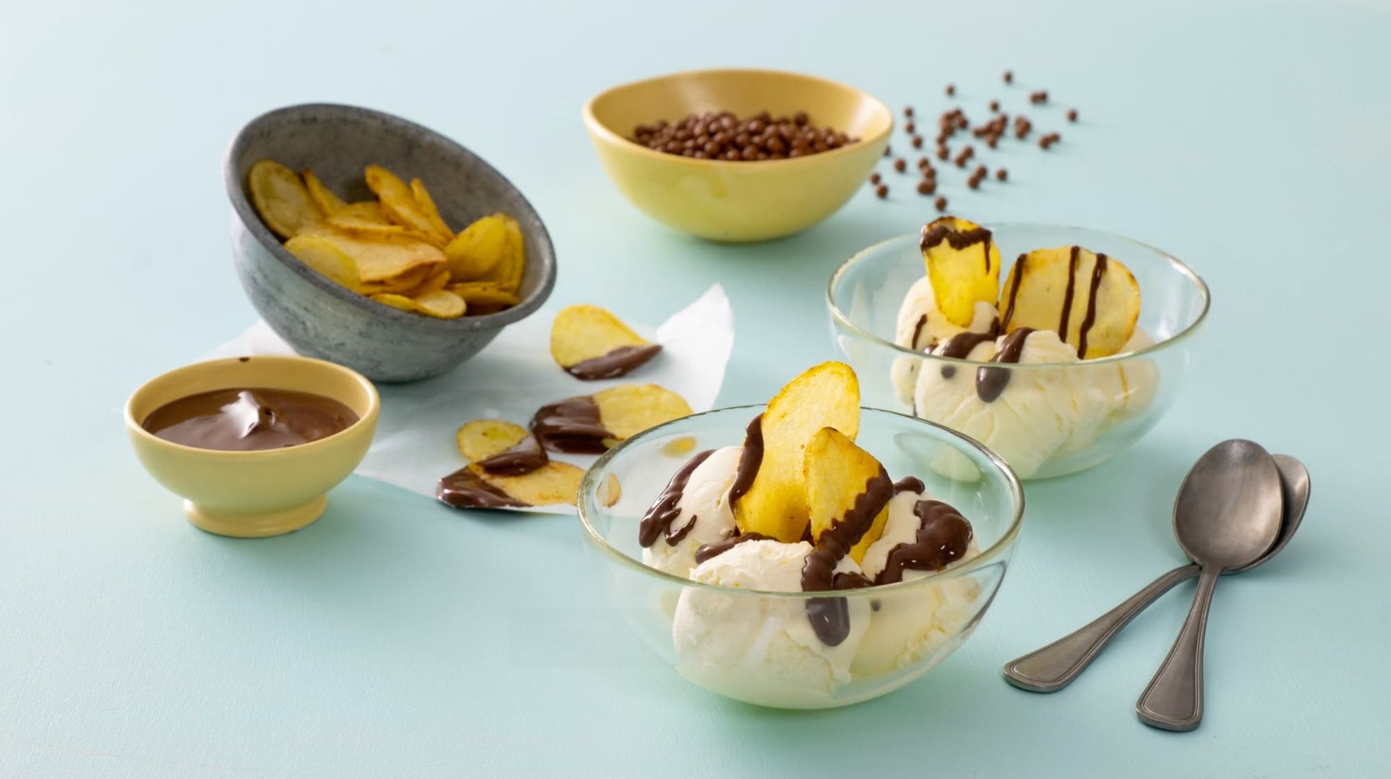 Is med potetgull og sjokolade