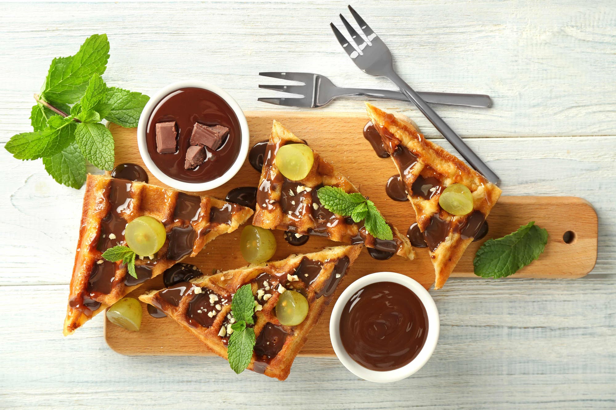 Belgiske vafler med sjokoladesaus - storforpakning vaffelrøre